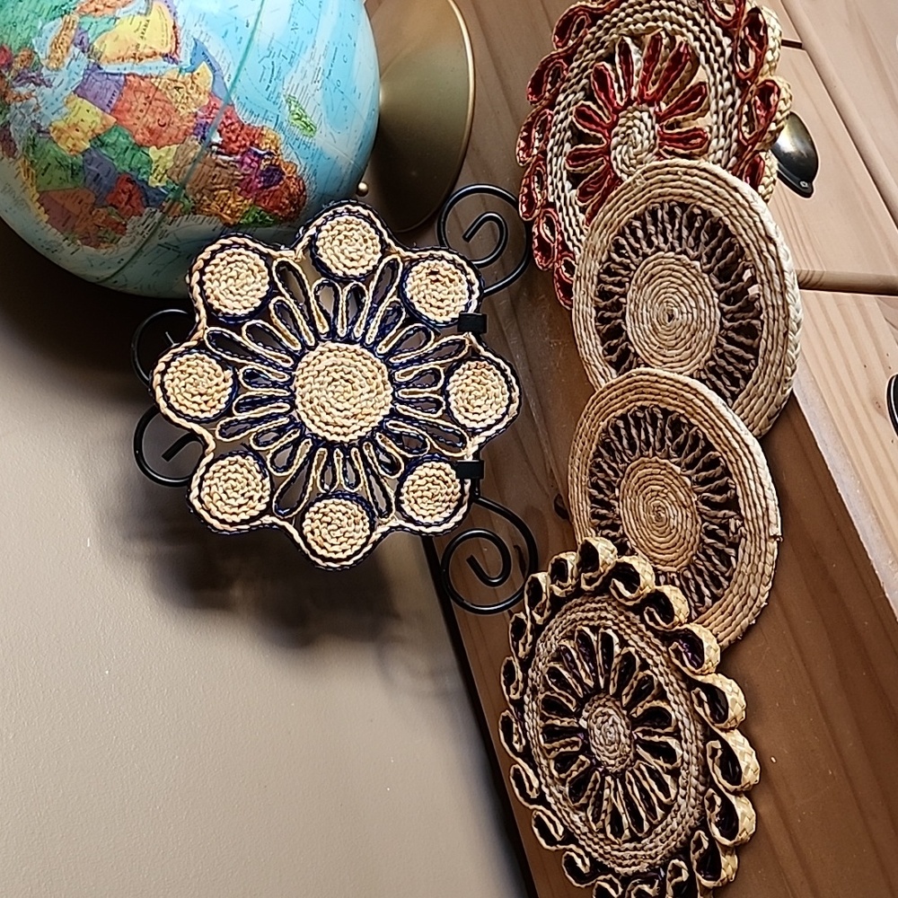 Vintage woven straw trivet lot set of 5